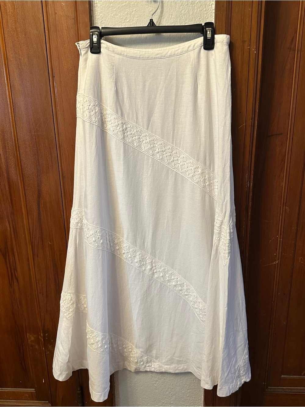 White A-Line Maxi Skirt with Lace Insets - Women - Picture 2 of 4